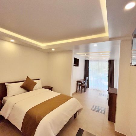Airos Hotel بانيوس المظهر الخارجي الصورة