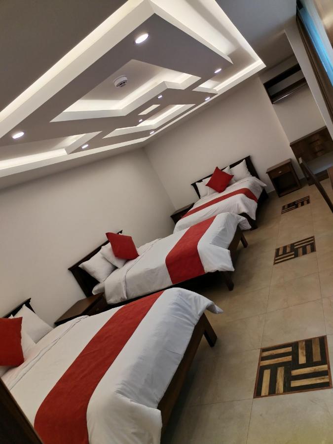 Airos Hotel بانيوس المظهر الخارجي الصورة