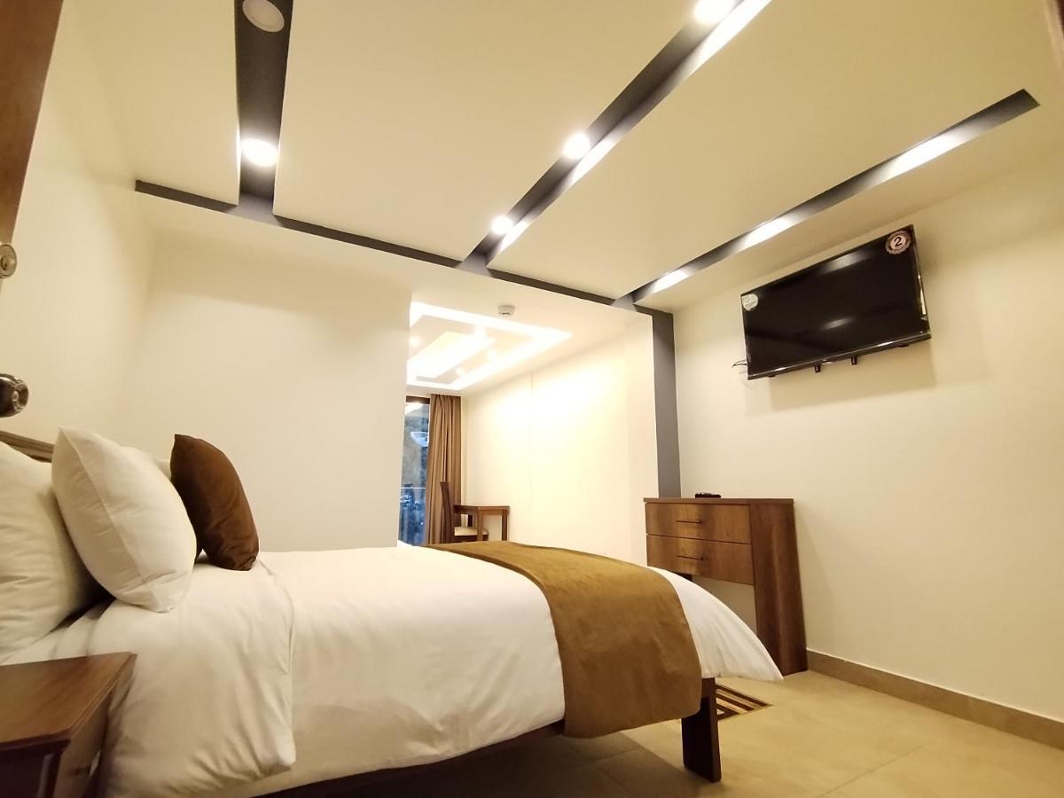 Airos Hotel بانيوس المظهر الخارجي الصورة